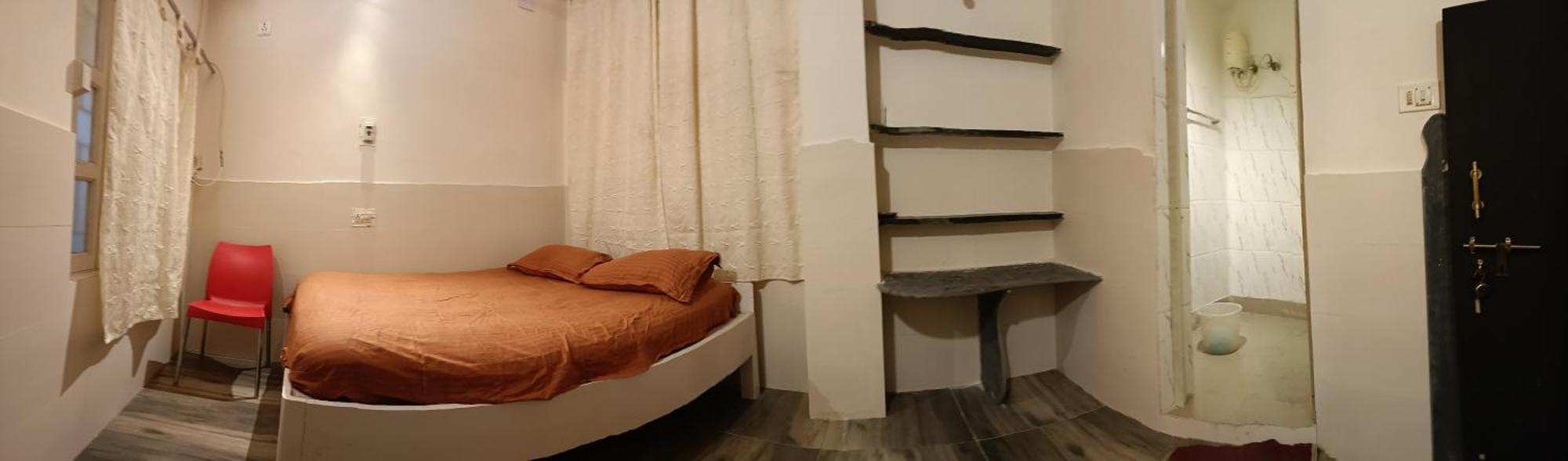 Nirman Homestay 5 Minutes Walk To Beach 푸리 외부 사진