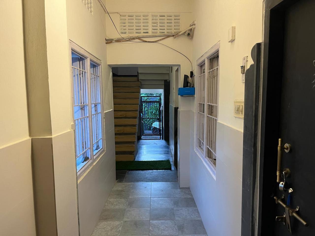 Nirman Homestay 5 Minutes Walk To Beach 푸리 외부 사진